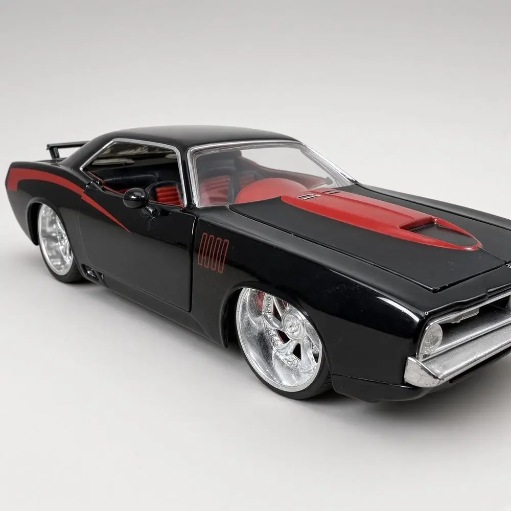 Jada Bigtime Muscle Cuda Black Red Diecast 1:24